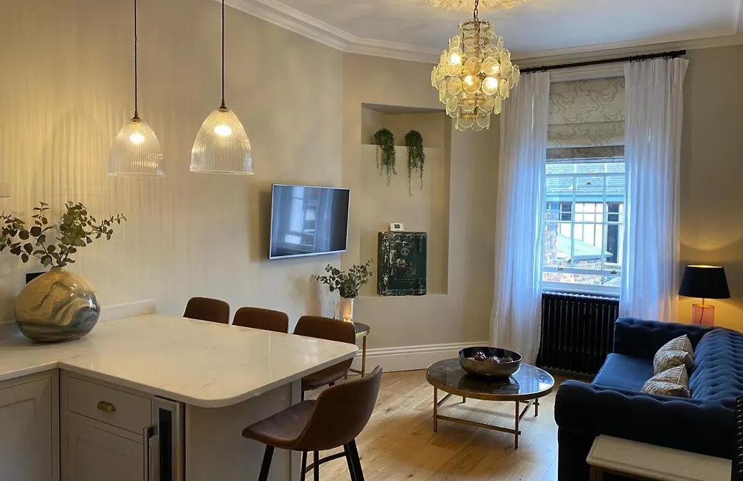 Ch1 Boutique Stays-1
